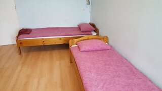 Мини-отель Konse Motel and Caravan Camping Пярну Двухместный номер с 1 кроватью или 2 отдельными кроватями-1